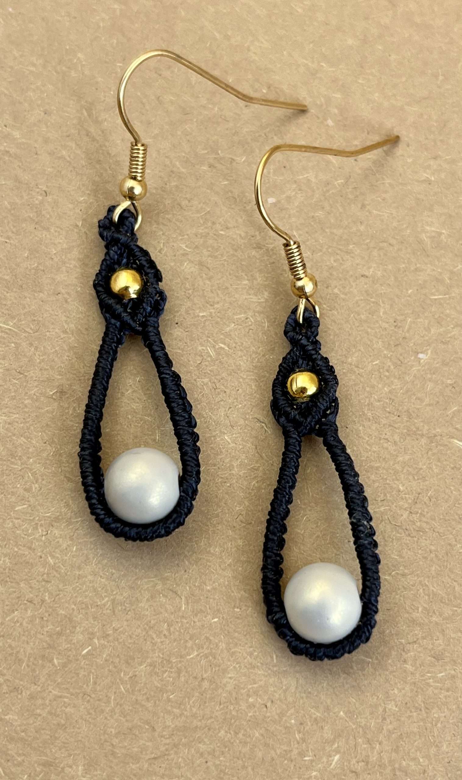 1C05EF39-609E-4FDC-81B7-E8BB36D5D066