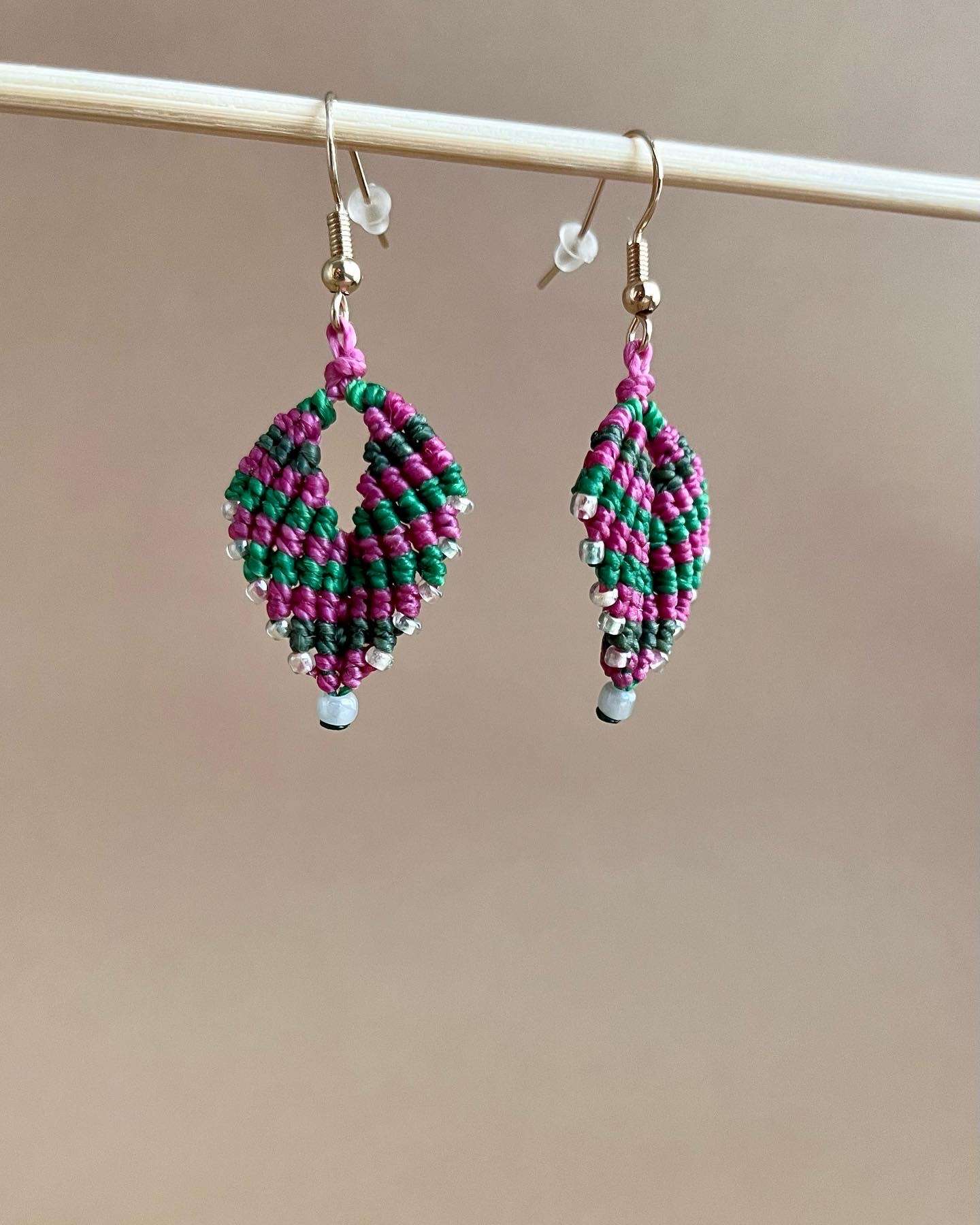 220CAE57-5A98-40B7-BA65-F77AF4D2FEA8